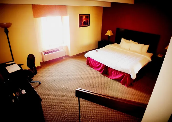 Red Roof Airport Hotel Lafayette