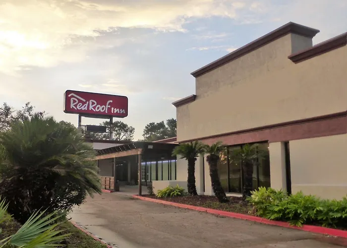 Red Roof Airport Hotel