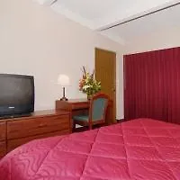 Hotel Red Roof Airport Lafayette